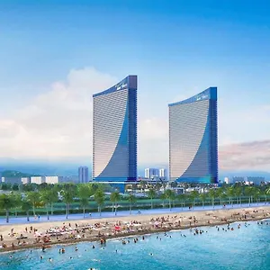 Orbi City Luxury Towers باتومي
